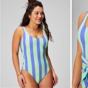 Fabletics one piece swimsuit XXL